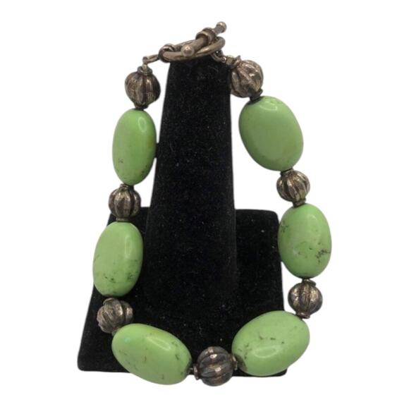 Handmade Light Green Speckled Oval And Small Silver Beaded Hook Closure Bracelet - Picture 6 of 9
